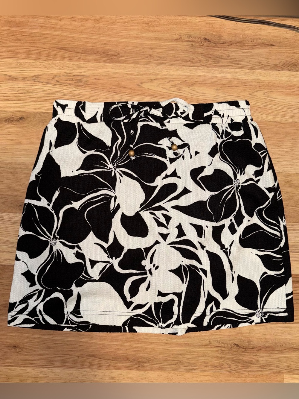 Soho Apparel Black and White Floral Mini Skort